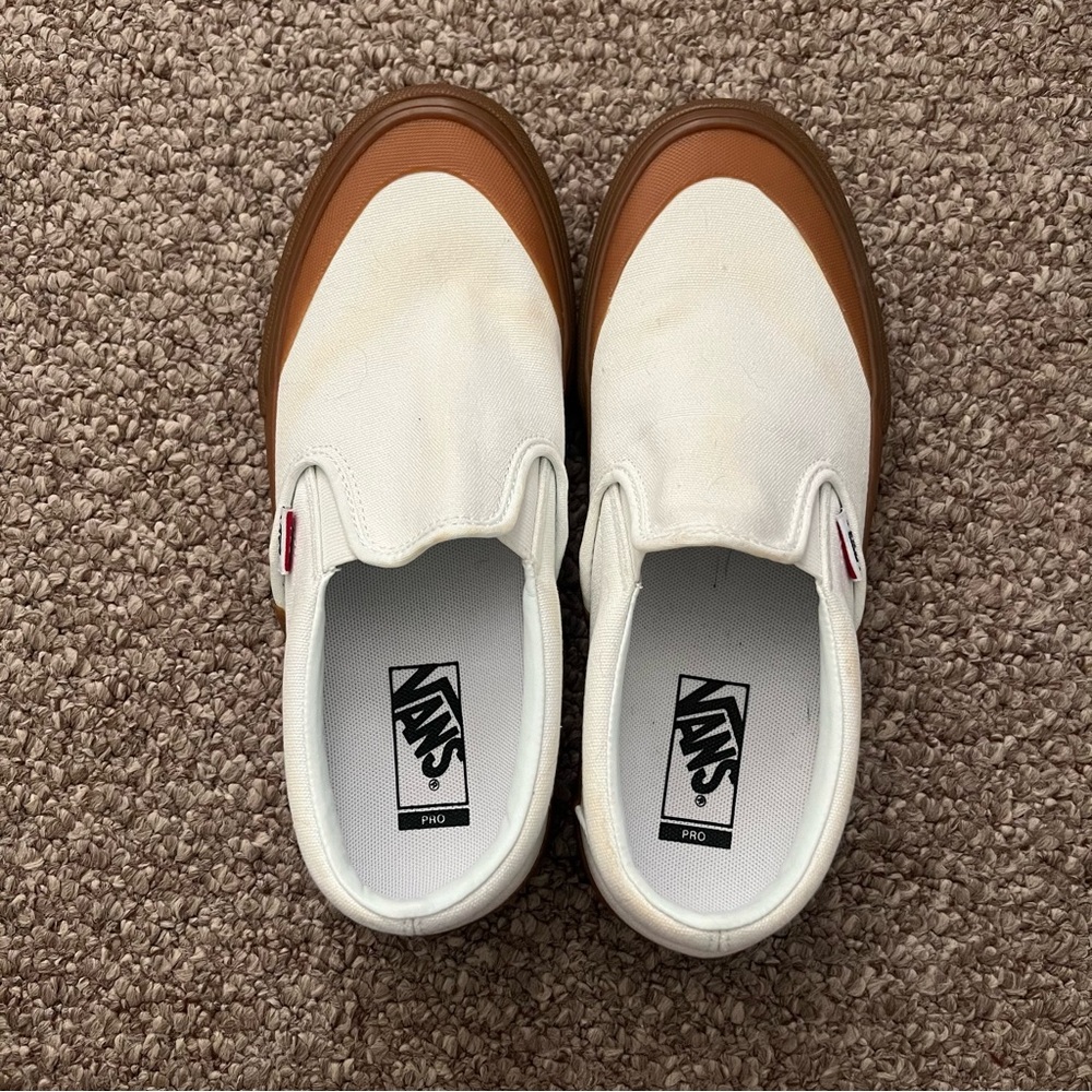 ✨NEW LISTING✨ Men’s White Vans